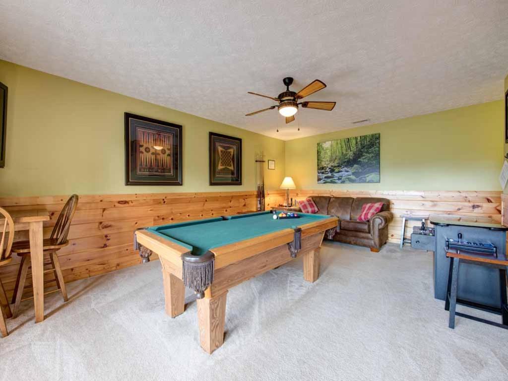 Highpoint Escape Villa Gatlinburg Bagian luar foto