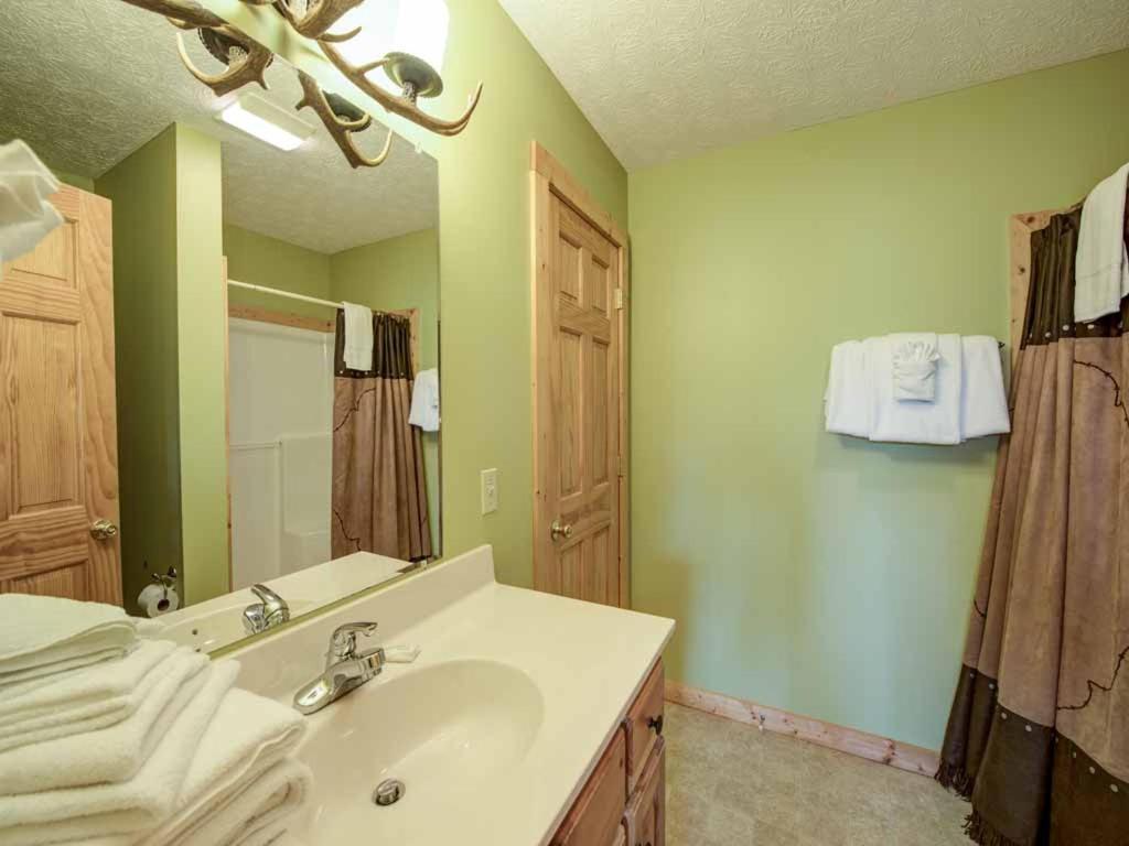 Highpoint Escape Villa Gatlinburg Bagian luar foto