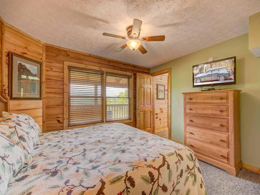 Highpoint Escape Villa Gatlinburg Bagian luar foto
