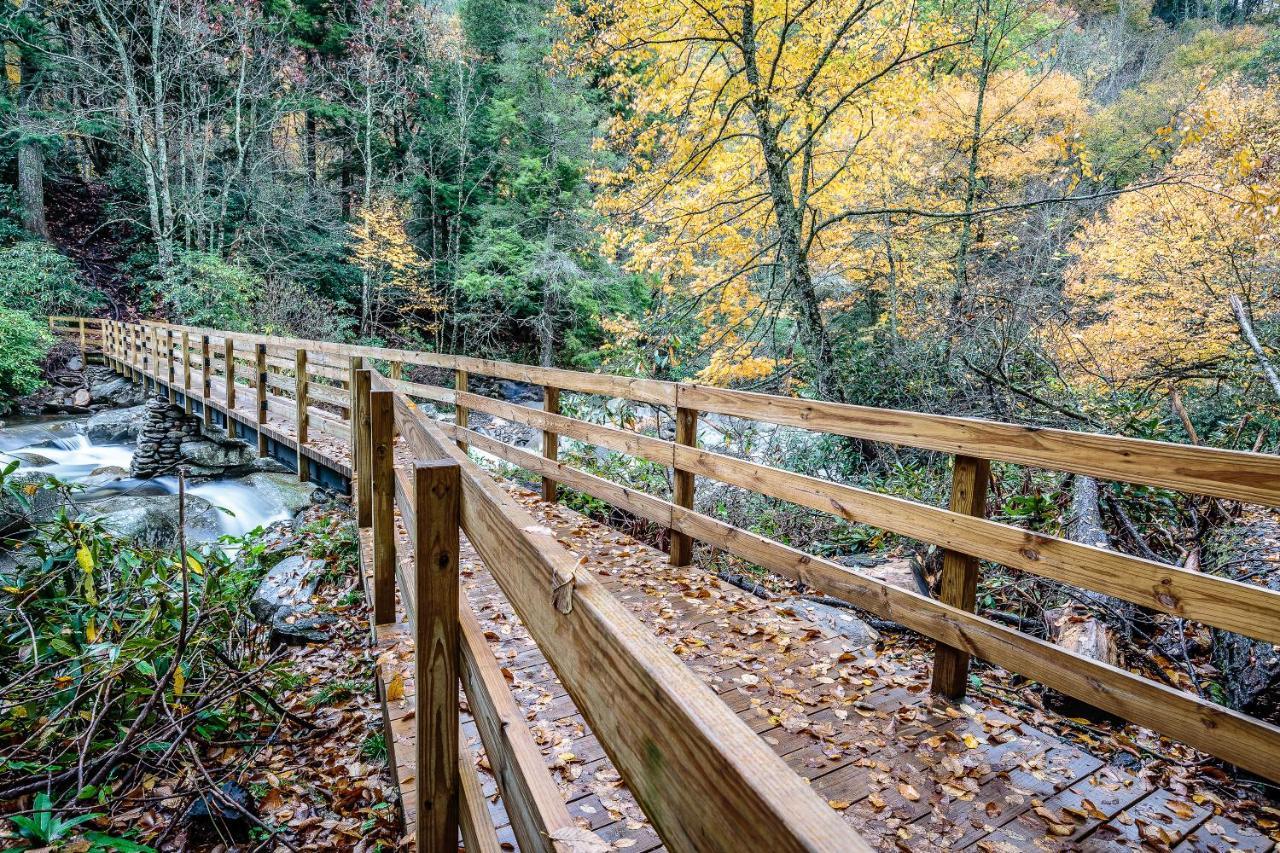 Highpoint Escape Villa Gatlinburg Bagian luar foto
