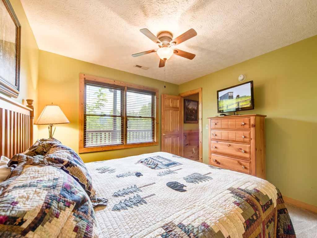 Highpoint Escape Villa Gatlinburg Bagian luar foto